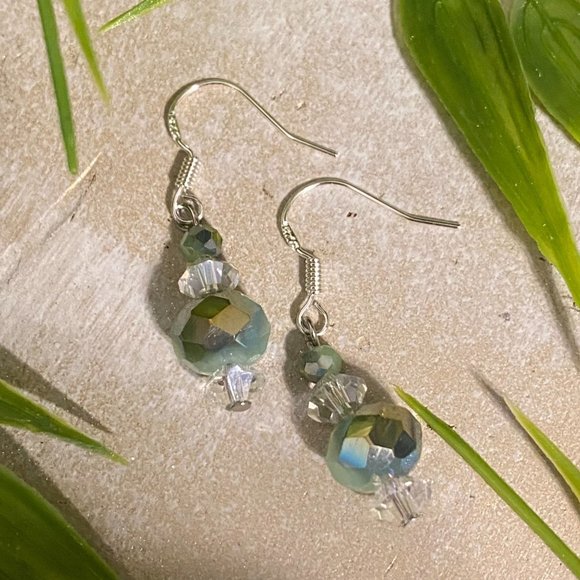 3/$18 Gorgeous Clear & Iridescent Sea Foam Green Faceted Glass Bead Silver Hook - Picture 5 of 8
